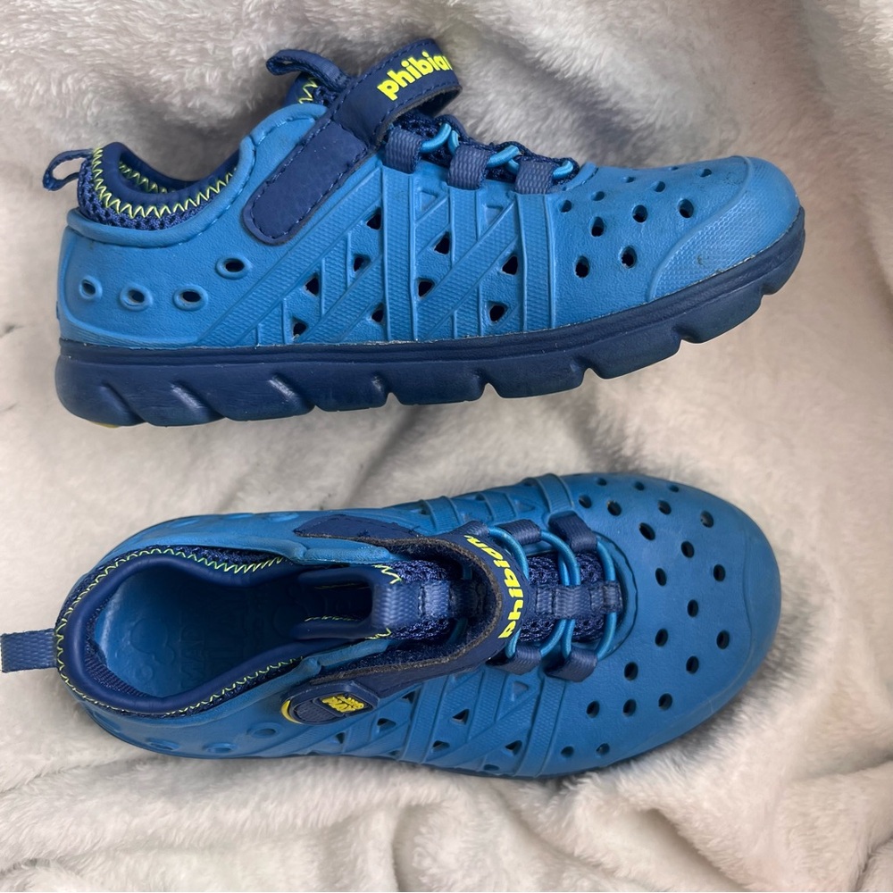 Kids Water Shoes | Made2Play Phibian Stride Rite | Size 10 Boys Blue